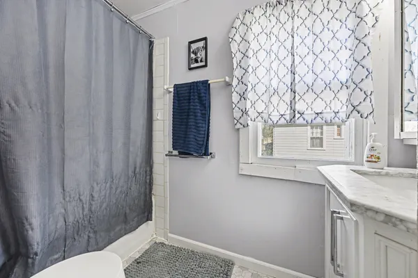 $249,900 | 1103 Vassar Drive, Kalamazoo, MI 49001