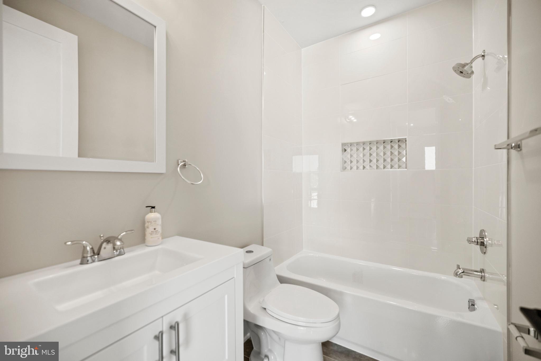 824 18th Street Northeast, Unit 10 Washington, DC 20002 - Photo 5 of 26