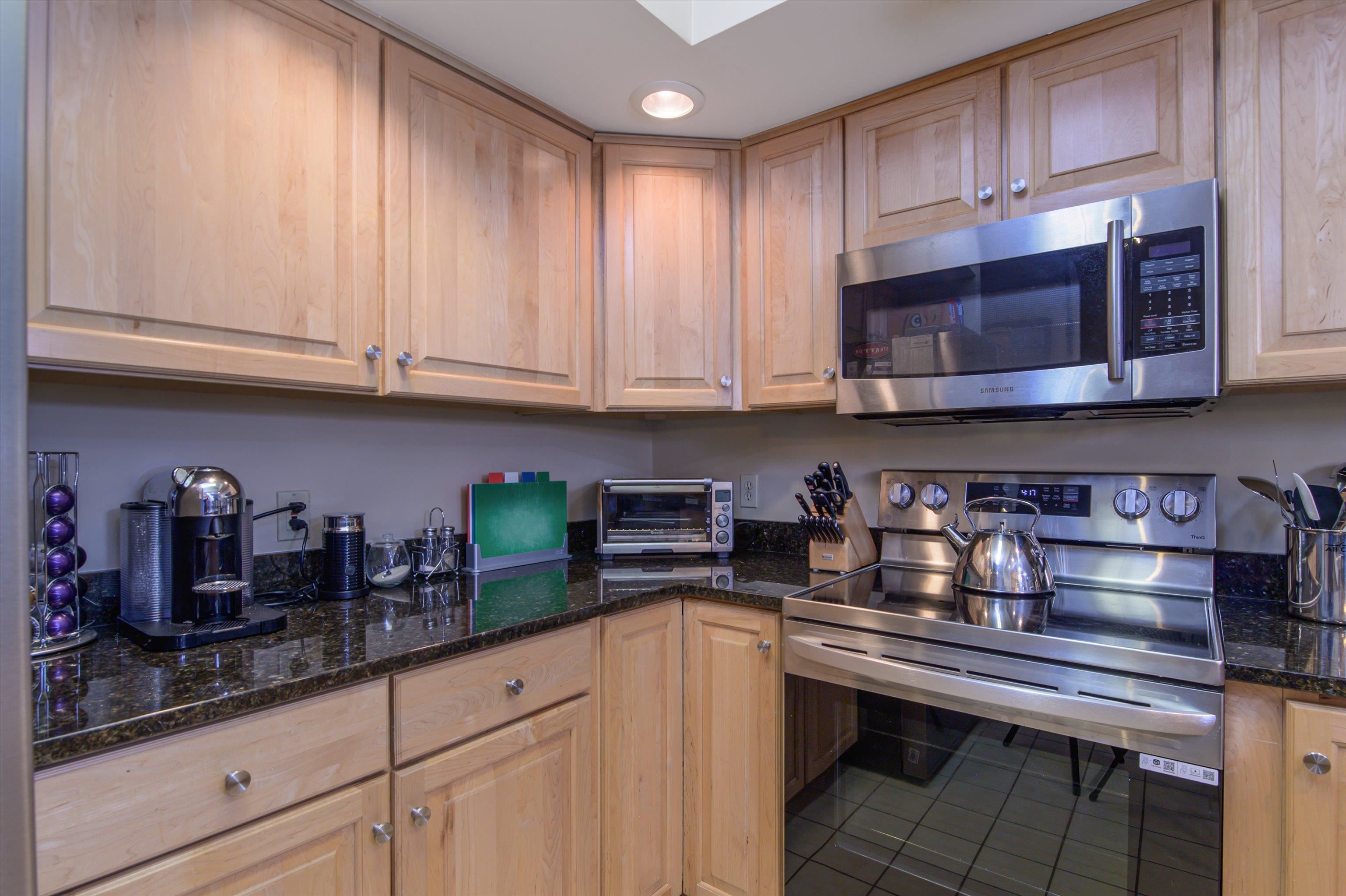 245 Solitude Road, Unit M102 Ludlow, VT 05149 - Photo 10 of 37