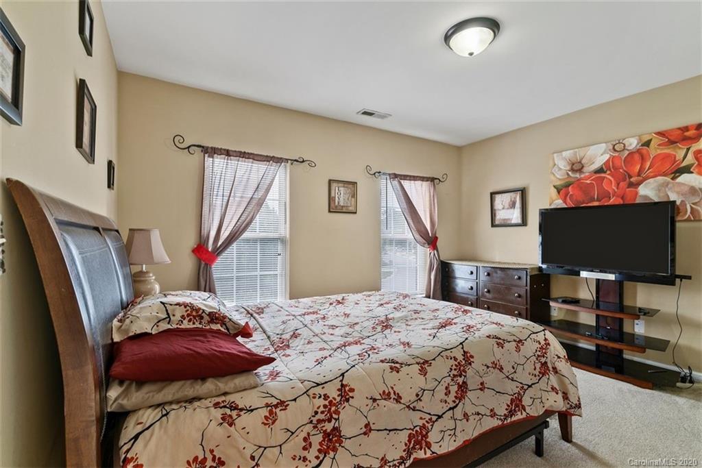 10919 Hellebore Road Charlotte, NC 28213 - Photo 24 of 33 Gallery Image 24