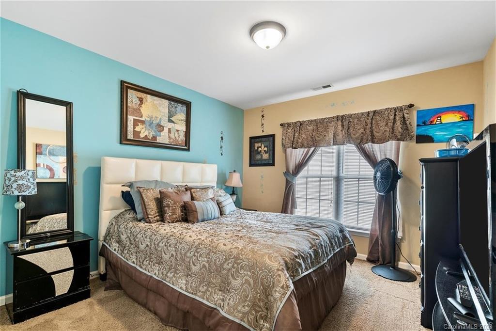 10919 Hellebore Road Charlotte, NC 28213 - Photo 25 of 33 Gallery Image 25