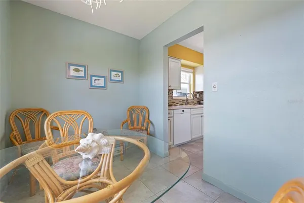 $555,000 | 522 Pine Avenue, Unit 7D, Anna Maria, FL 34216