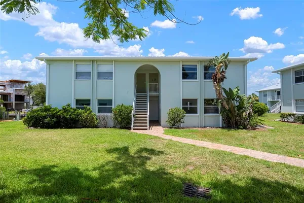 $555,000 | 522 Pine Avenue, Unit 7D, Anna Maria, FL 34216