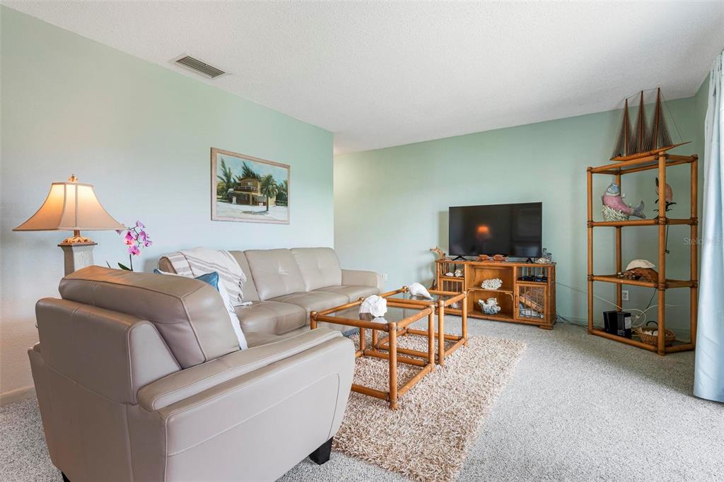522 Pine Avenue, Unit 7D Anna Maria, FL 34216 - Photo 8 of 39
