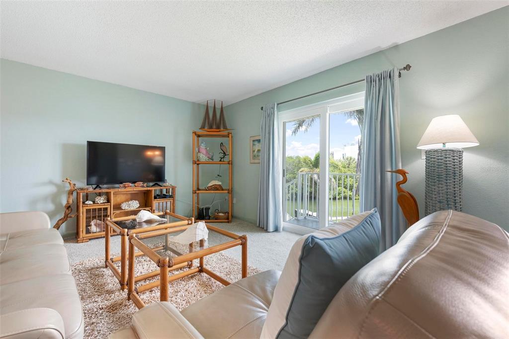 522 Pine Avenue, Unit 7D Anna Maria, FL 34216 - Photo 9 of 39