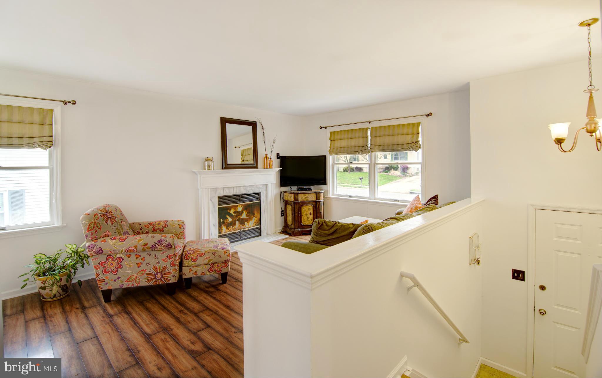 329 East Village Road Elkton, MD 21921 - Photo 7 of 26 Living Room