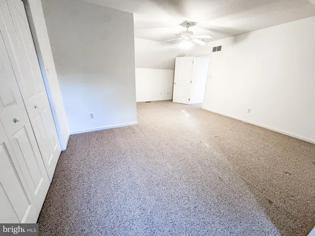 $519,900 | 133 LYNTHWAITE Farm Lane, Wilmington, DE 19803