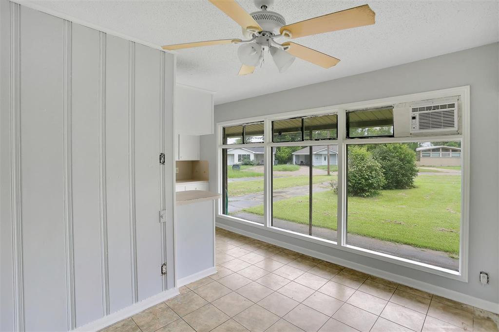 3700 Ohio Street Lake Charles, LA 70607 - Photo 3 of 15