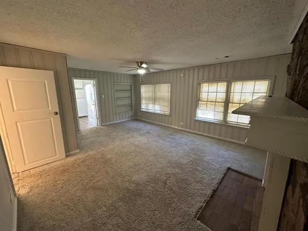 $1,990 | 1210 Lindsey Street, Denton, TX 76205