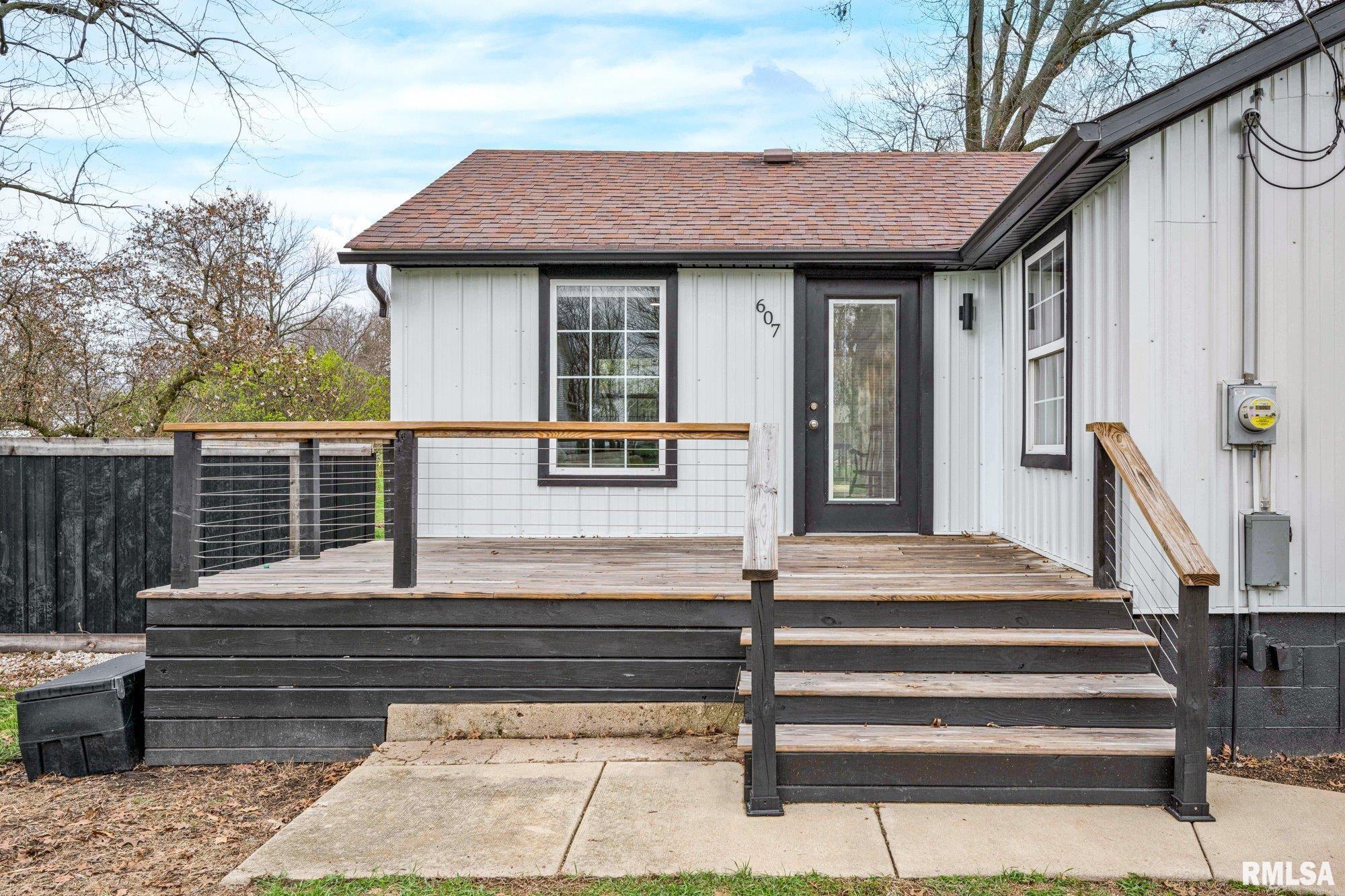 607 East Main Street La Fayette, IL 61449 - Photo 4 of 40