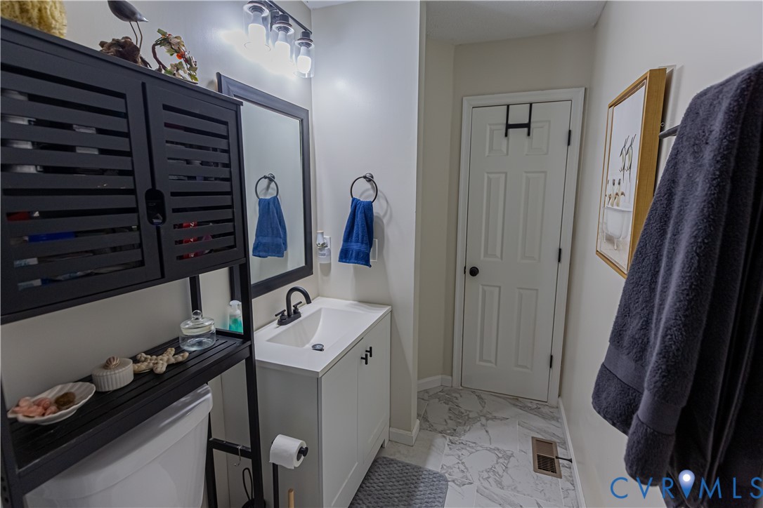 111 Ackerman Lane Ruther Glen, VA 22546 - Photo 23 of 64