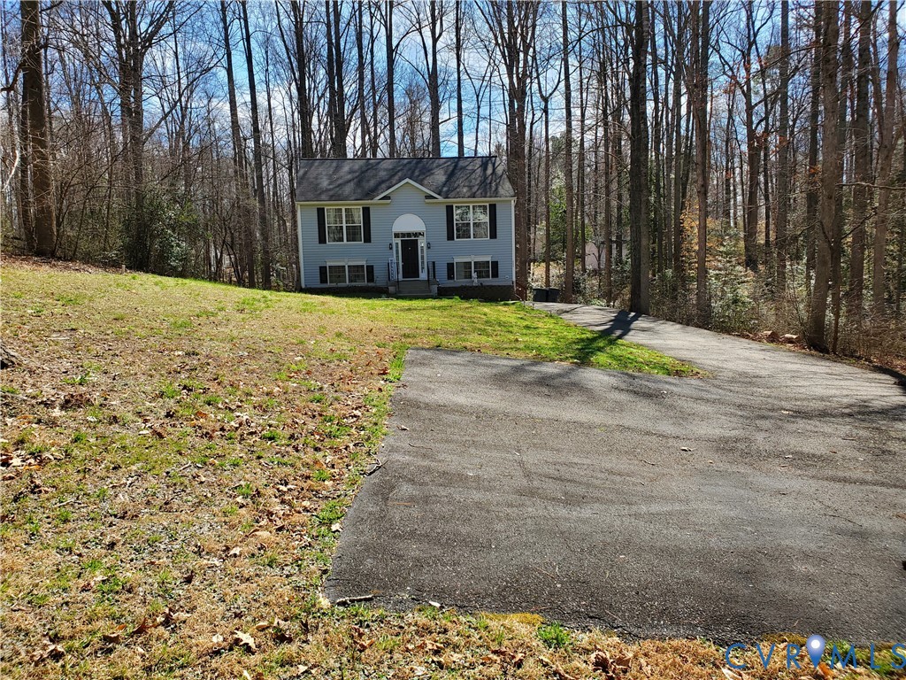 111 Ackerman Lane Ruther Glen, VA 22546 - Photo 3 of 64
