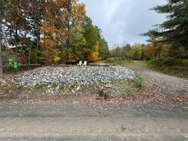 a view of dirt yard