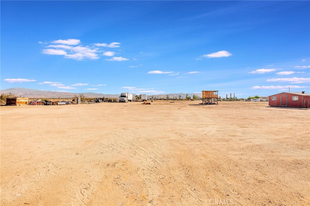 23675 Colony Road Apple Valley, CA 92308 - Photo 30 of 38