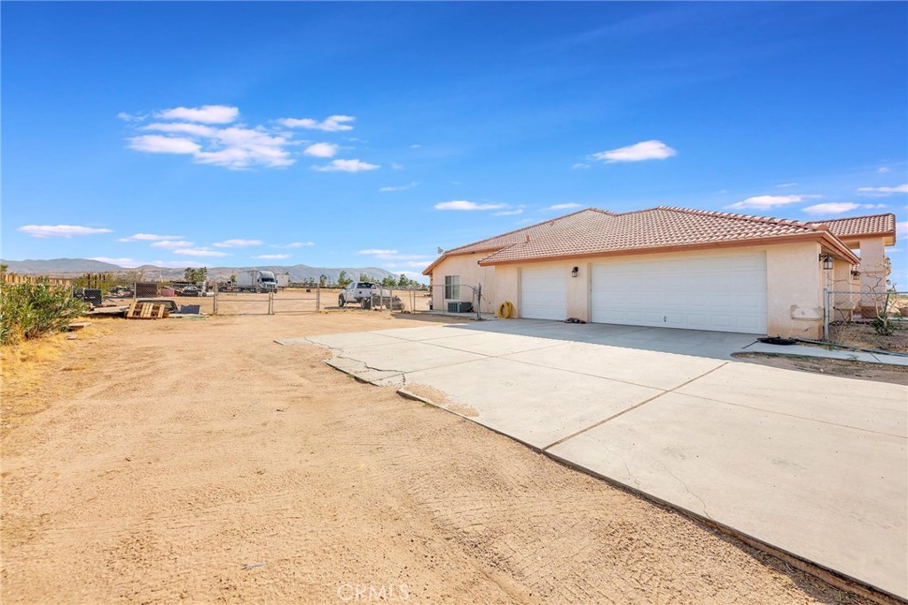 23675 Colony Road Apple Valley, CA 92308 - Photo 31 of 38