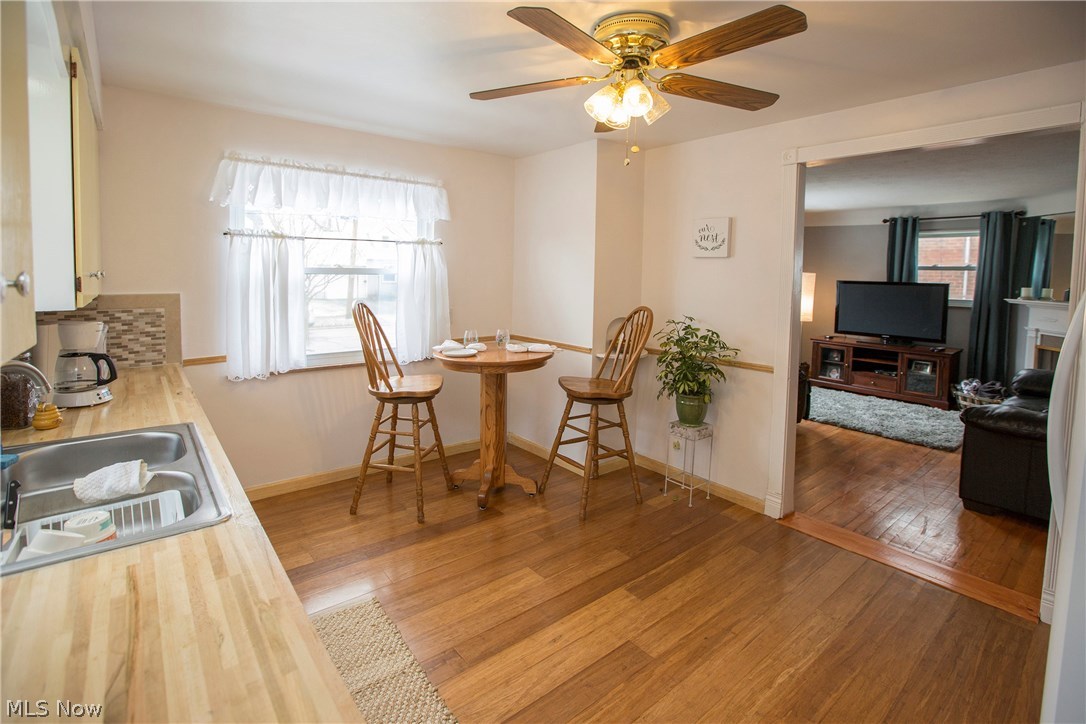 5372 Summit Road Cleveland, OH 44124 - Photo 14 of 30