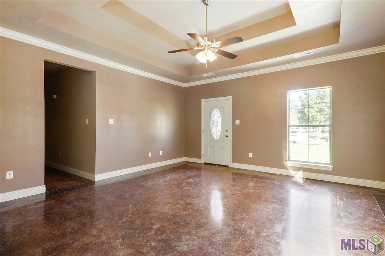 11060 Springfield Road Denham Springs, LA 70706 - Photo 3 of 10