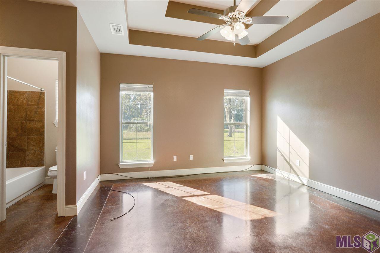11060 Springfield Road Denham Springs, LA 70706 - Photo 6 of 10