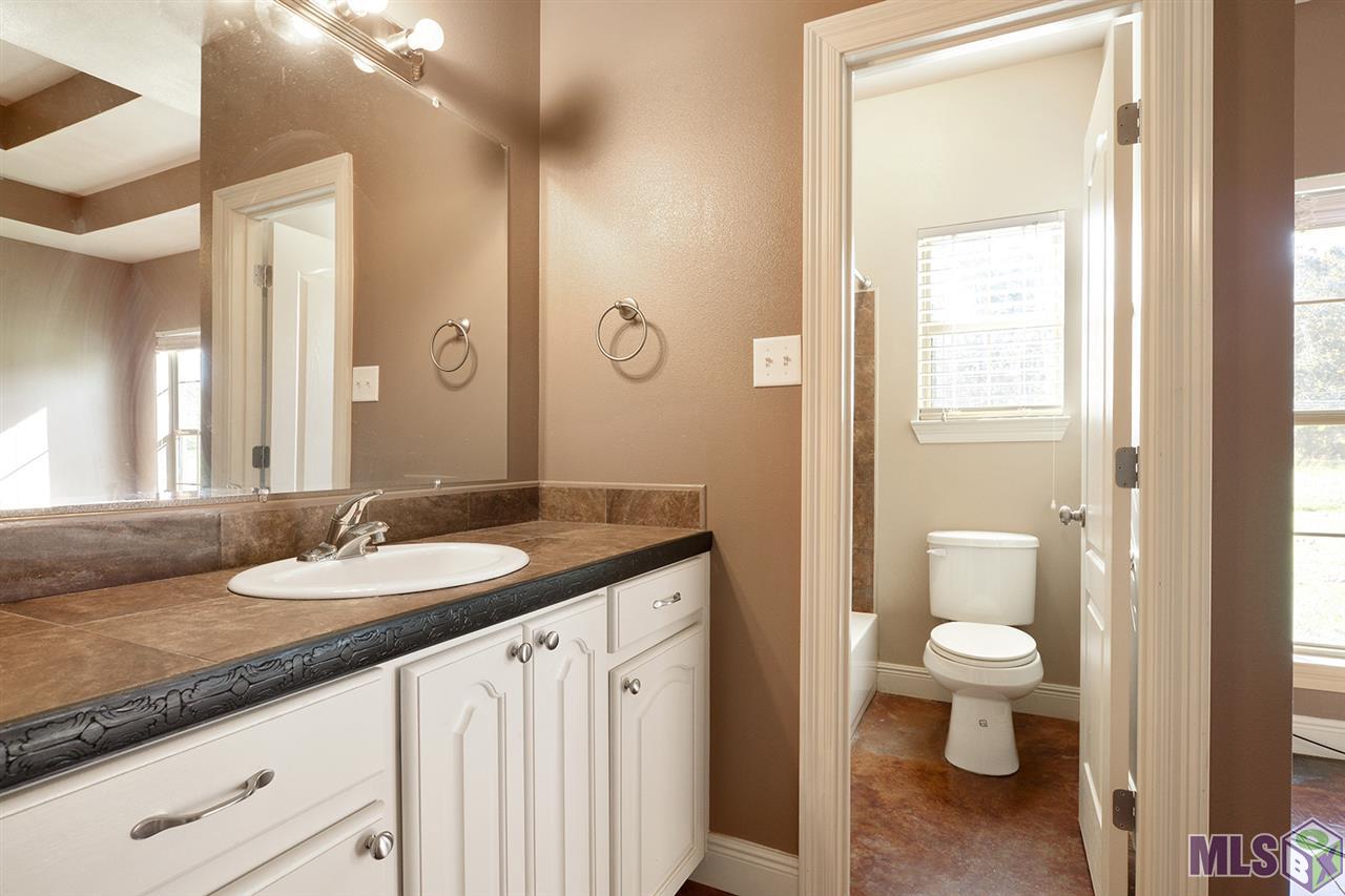 11060 Springfield Road Denham Springs, LA 70706 - Photo 7 of 10