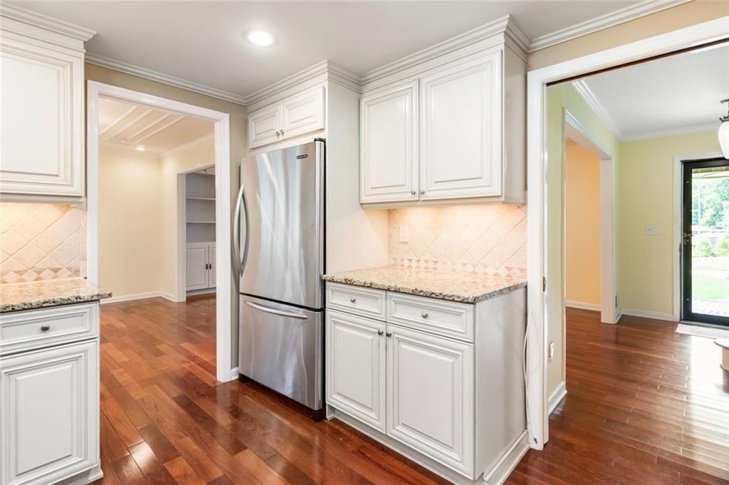 647 Shannon Green Circle Southwest Mableton, GA 30126 - Photo 6 of 40