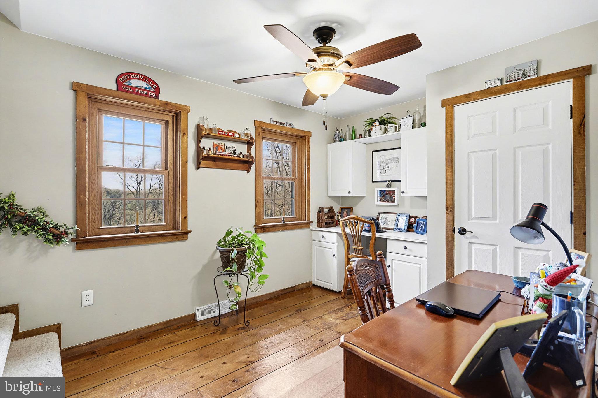 27 Ridge Road Lititz, PA 17543 - Photo 36 of 61 a living room with furniture and wooden floor