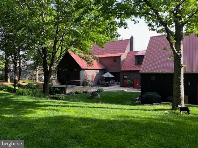 27 Ridge Road Lititz, PA 17543 - Photo 60 of 61 a house view with a garden space