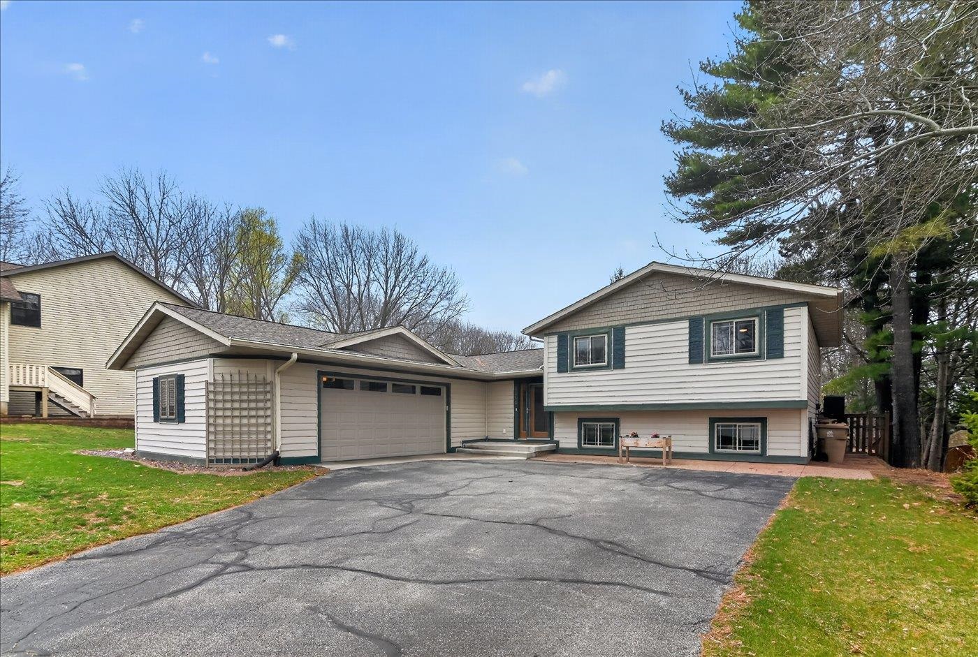 4314 Westport Road Madison, WI 53704 - Photo 3 of 90