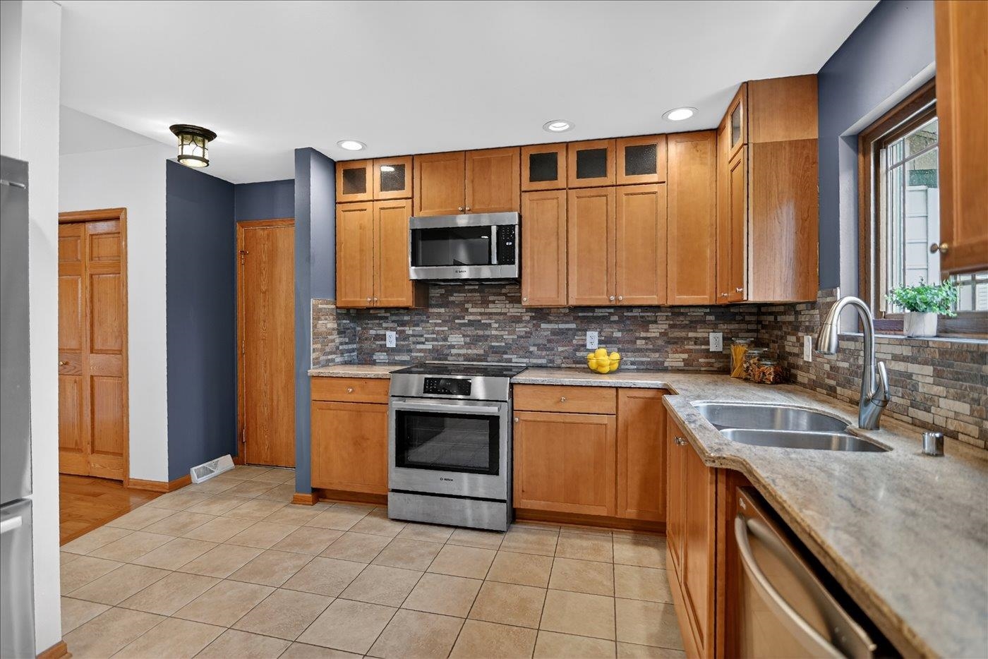 4314 Westport Road Madison, WI 53704 - Photo 5 of 90