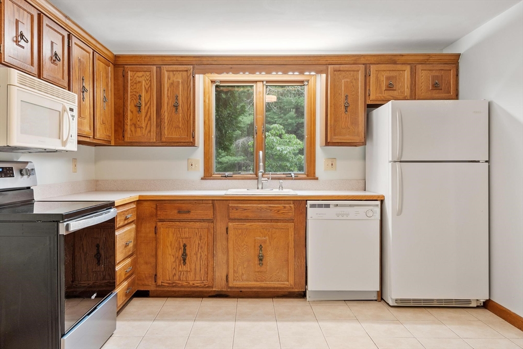 20 Lawrence Road, Unit 1 Rowley, MA 01969 - Photo 13 of 38 Gallery Image 13