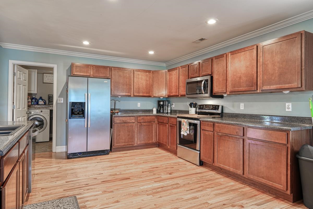 351 Laura Bishop Lane Inman, SC 29349 - Photo 9 of 35 Gallery Image 9