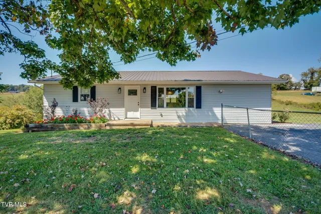 $349,900 | 332 Deerlick Road, Piney Flats, TN 37686