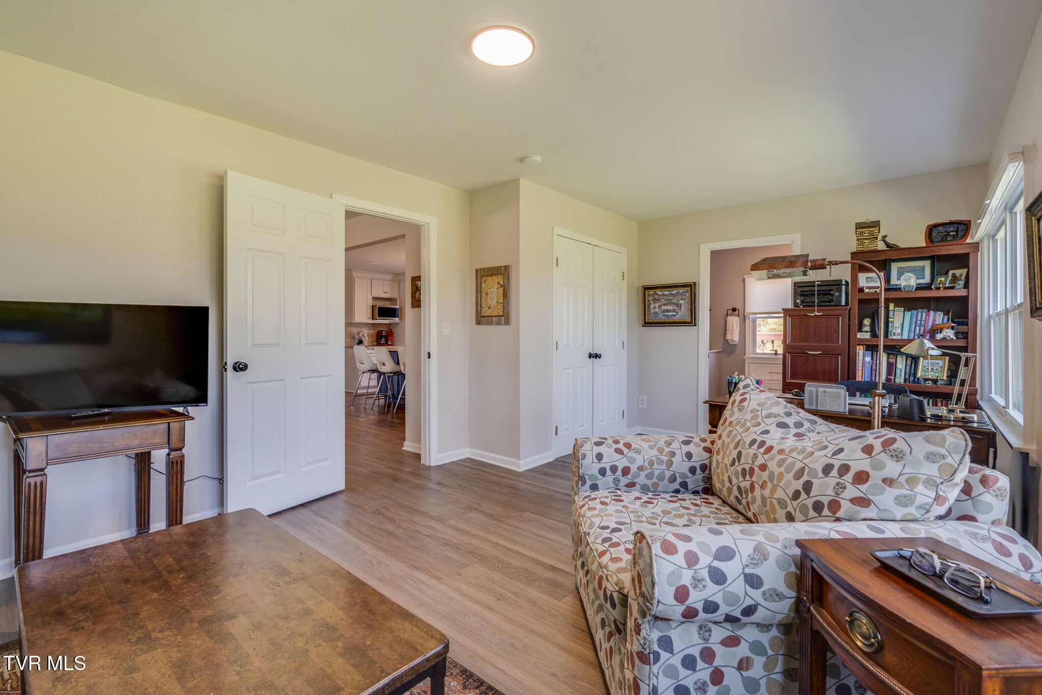 332 Deerlick Road Piney Flats, TN 37686 - Photo 11 of 36 013