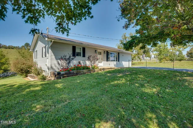 $349,900 | 332 Deerlick Road, Piney Flats, TN 37686