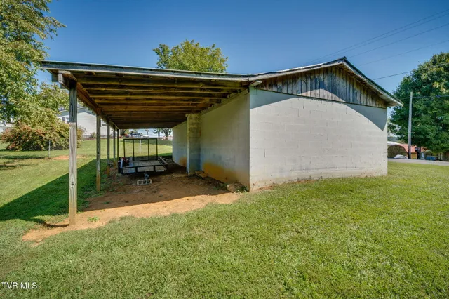 $349,900 | 332 Deerlick Road, Piney Flats, TN 37686