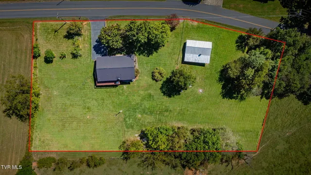 $349,900 | 332 Deerlick Road, Piney Flats, TN 37686