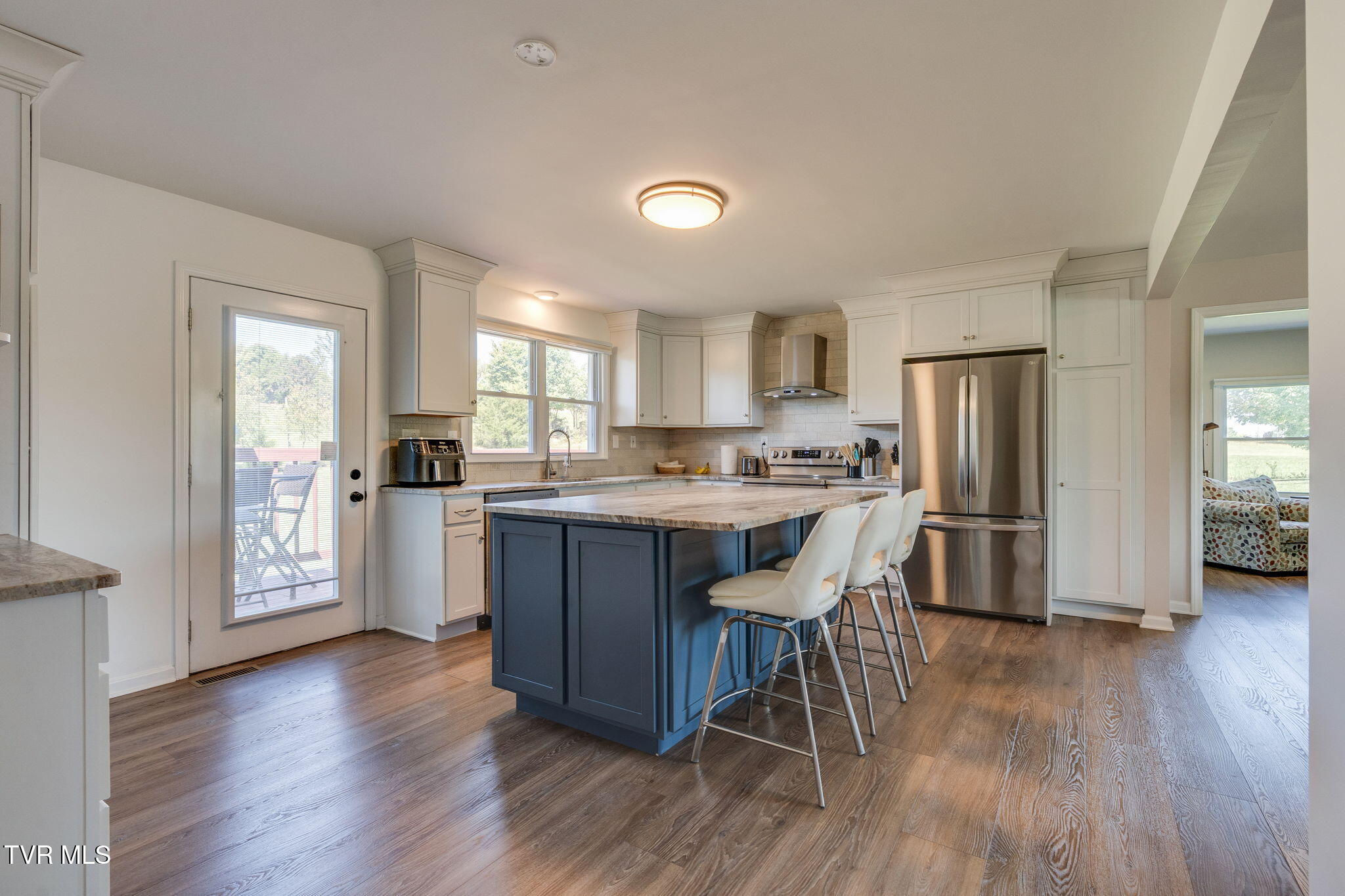 332 Deerlick Road Piney Flats, TN 37686 - Photo 6 of 36 008