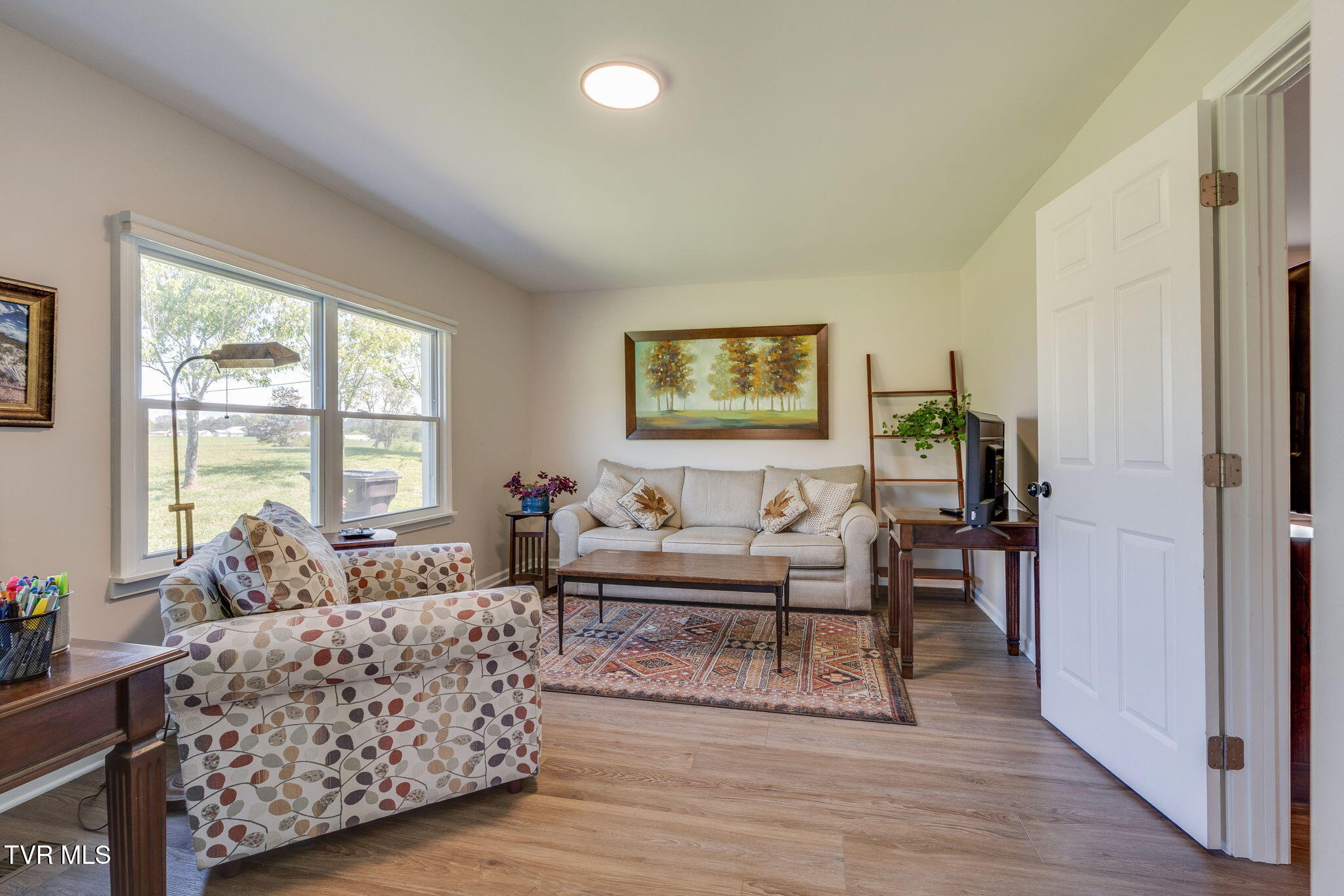 332 Deerlick Road Piney Flats, TN 37686 - Photo 10 of 36 012