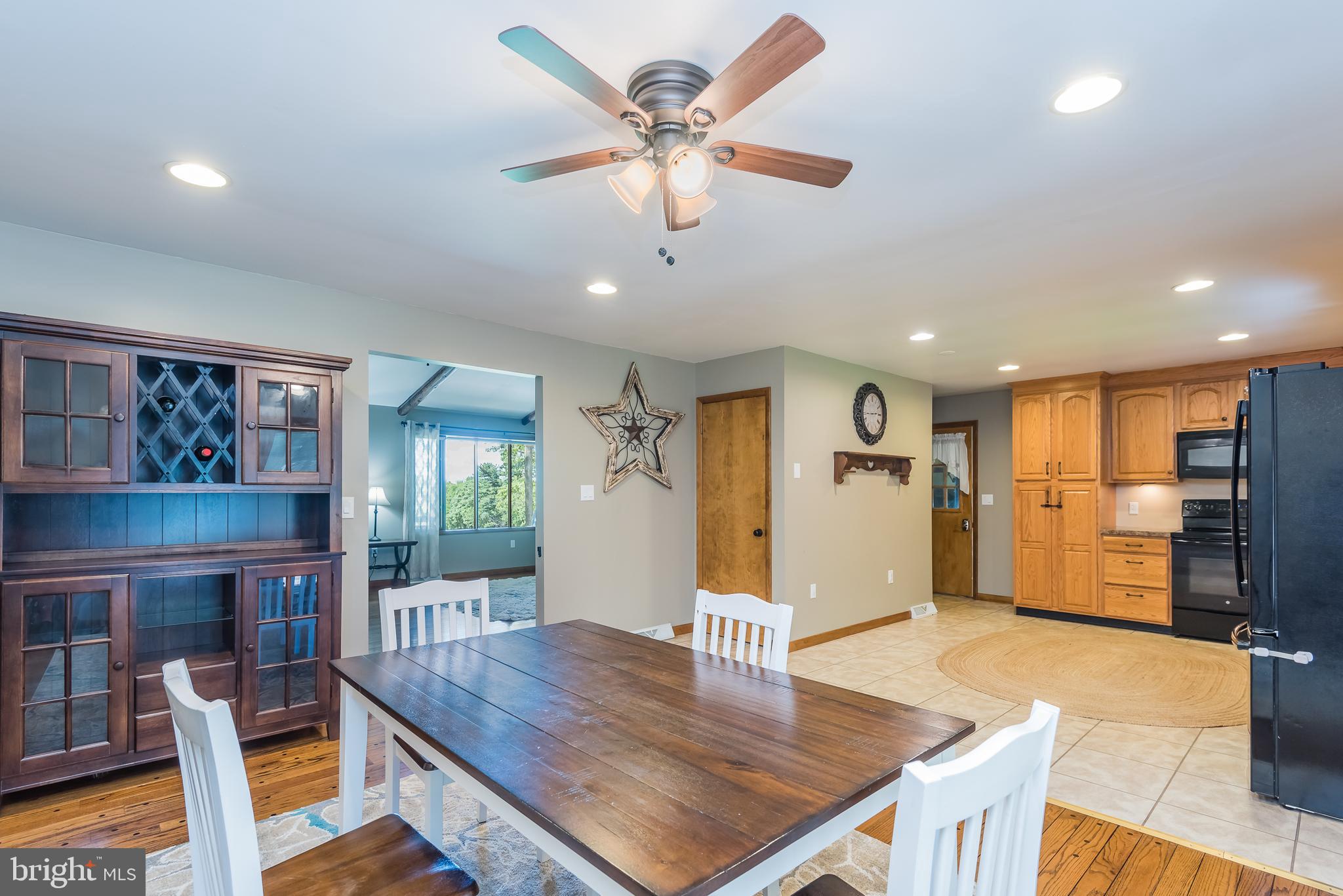 629 Gutshall Road Boiling Springs, PA 17007 - Photo 3 of 35 Gallery Image 3