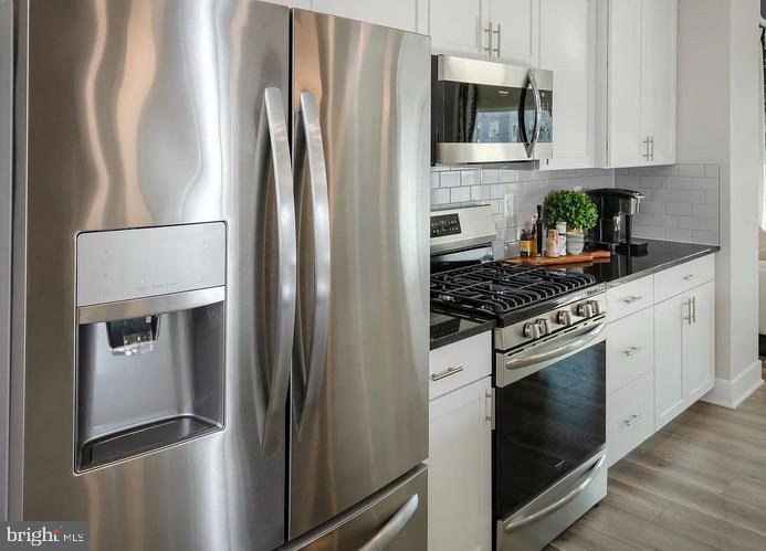 1817 Ritter Road Baltimore, MD 21244 - Photo 3 of 15 Gallery Image 3