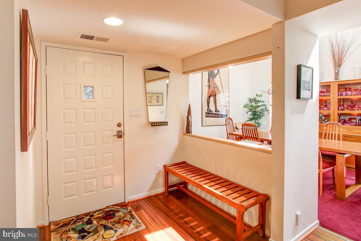 2117 South Bay Lane Reston, VA 20191 - Photo 22 of 35