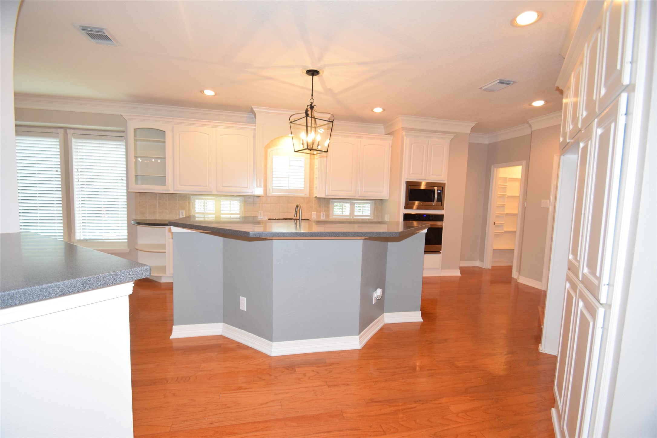 22018 Rustic Shores Lane Katy, TX 77450 - Photo 13 of 46 Enjoy another kitchen view.
