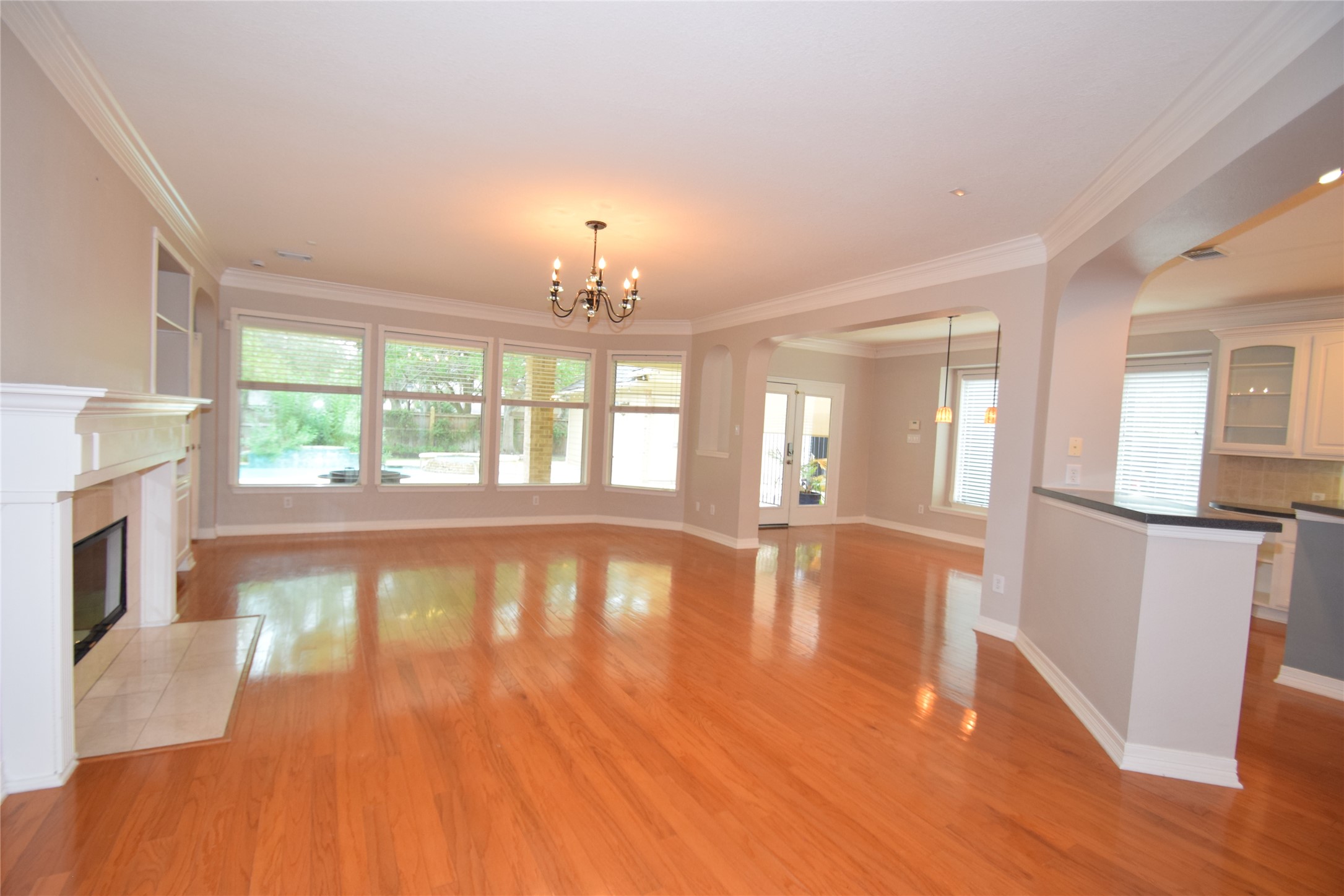 22018 Rustic Shores Lane Katy, TX 77450 - Photo 17 of 46 Enjoy another family room view.