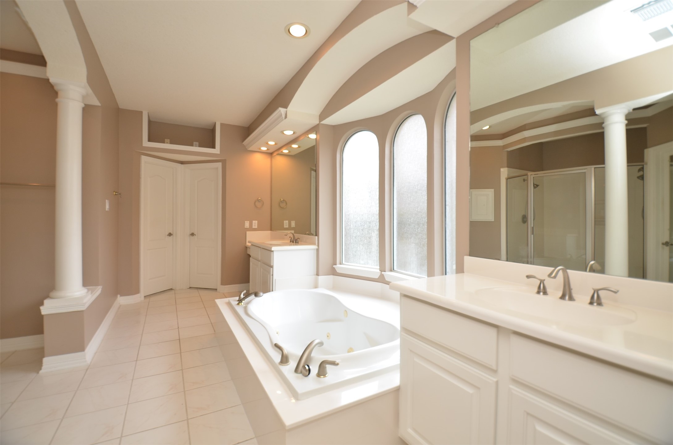22018 Rustic Shores Lane Katy, TX 77450 - Photo 25 of 50 Primary Bathroom with Double sinks