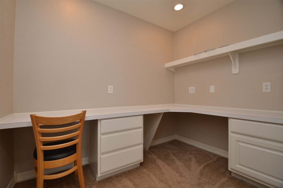 22018 Rustic Shores Lane Katy, TX 77450 - Photo 30 of 50 Study area upstairs