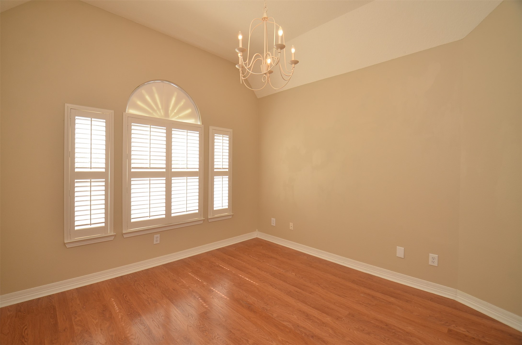 22018 Rustic Shores Lane Katy, TX 77450 - Photo 36 of 50 Anther View of the 1st Secondary Bedroom