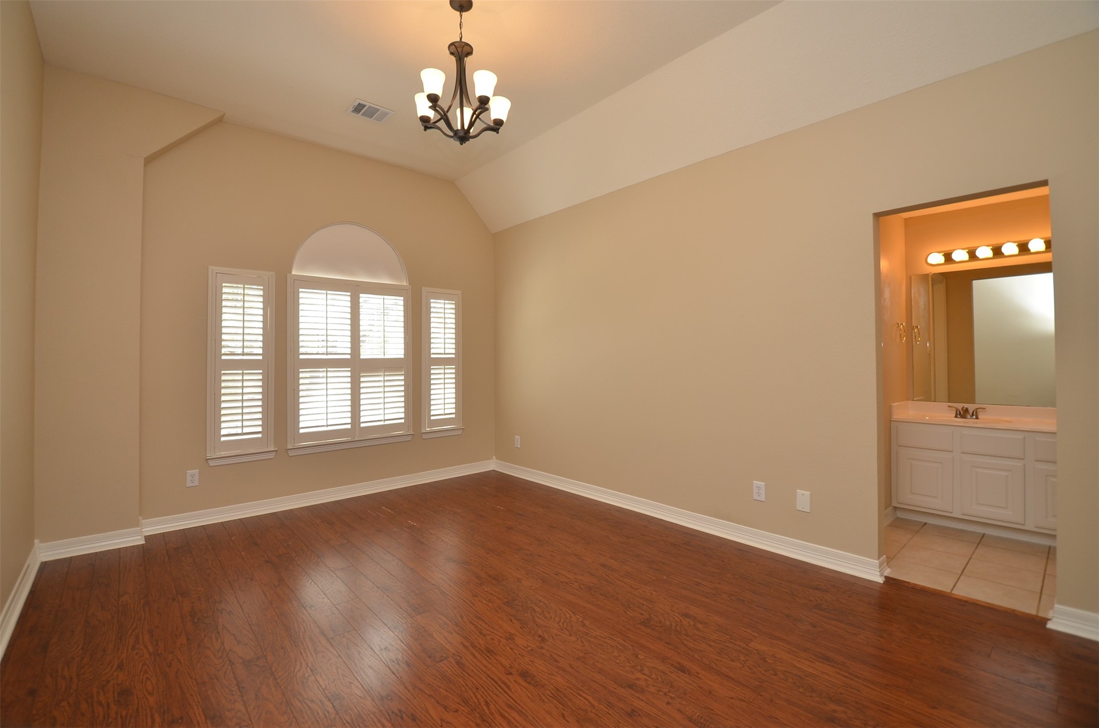 22018 Rustic Shores Lane Katy, TX 77450 - Photo 42 of 50 Another View of the 3rd Secondary Bedroom