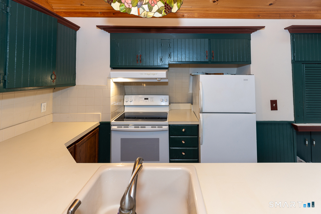 159 Wrights Pond Road Westbrook, CT 06498 - Photo 11 of 32 Gallery Image 11
