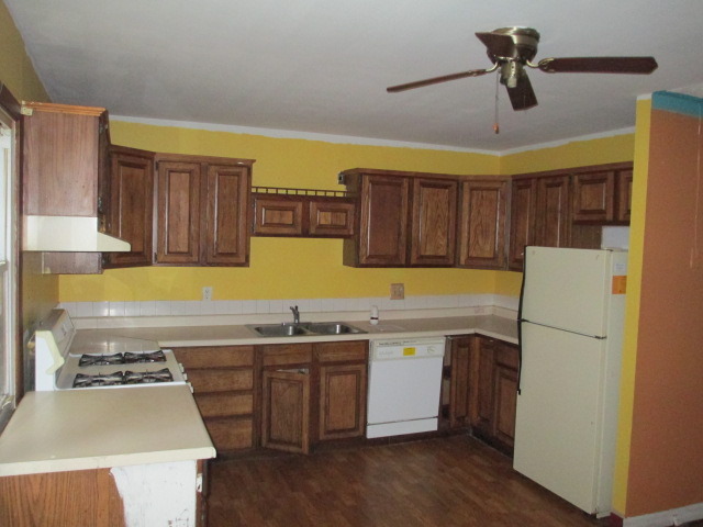 393 Ridge Avenue Crystal Lake, IL 60014 - Photo 4 of 21
