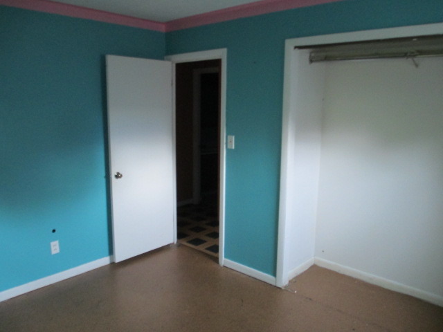 393 Ridge Avenue Crystal Lake, IL 60014 - Photo 9 of 21