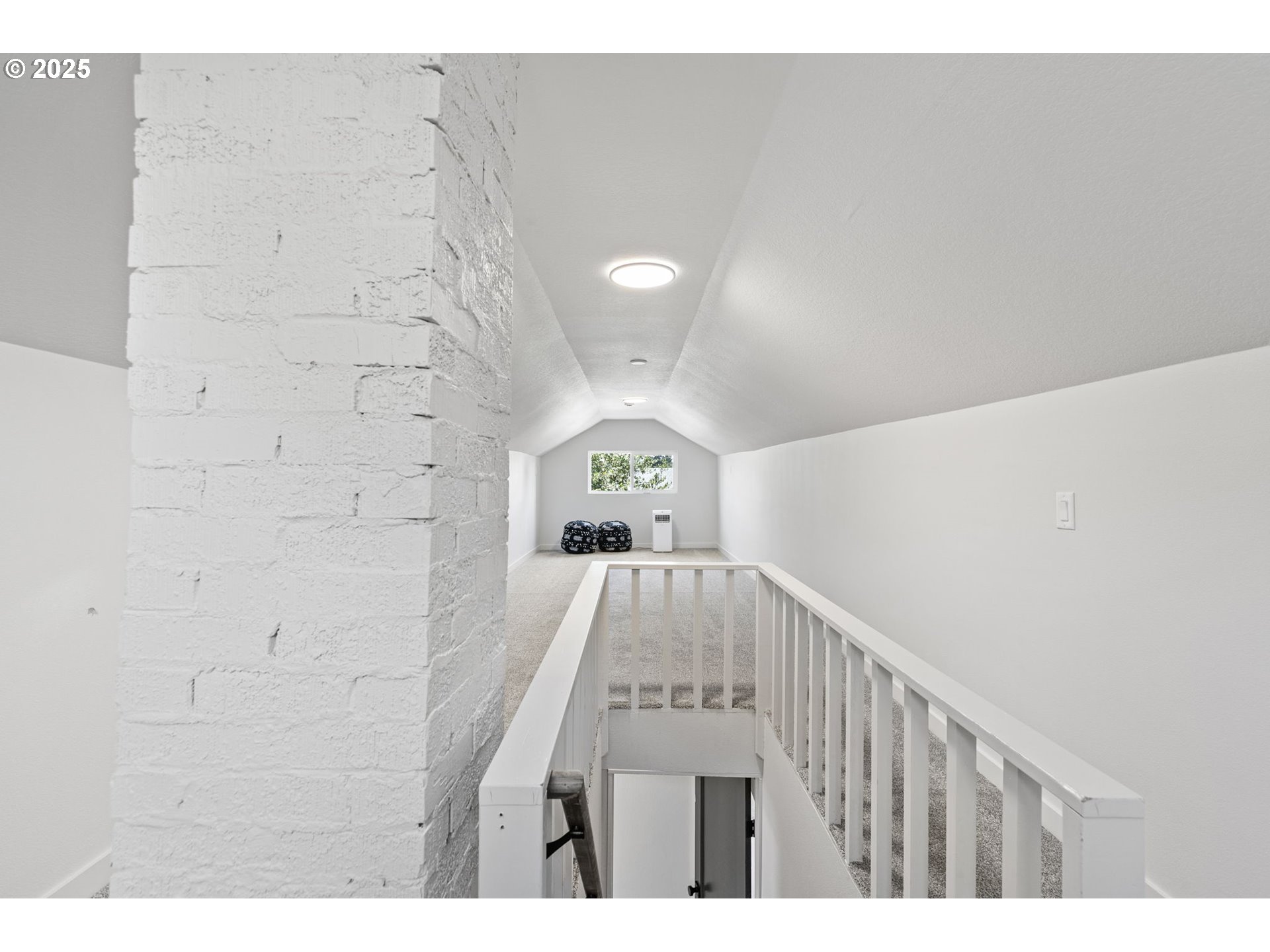 1938 7th Street Springfield, OR 97477 - Photo 33 of 48 a view of a hallway with stairs